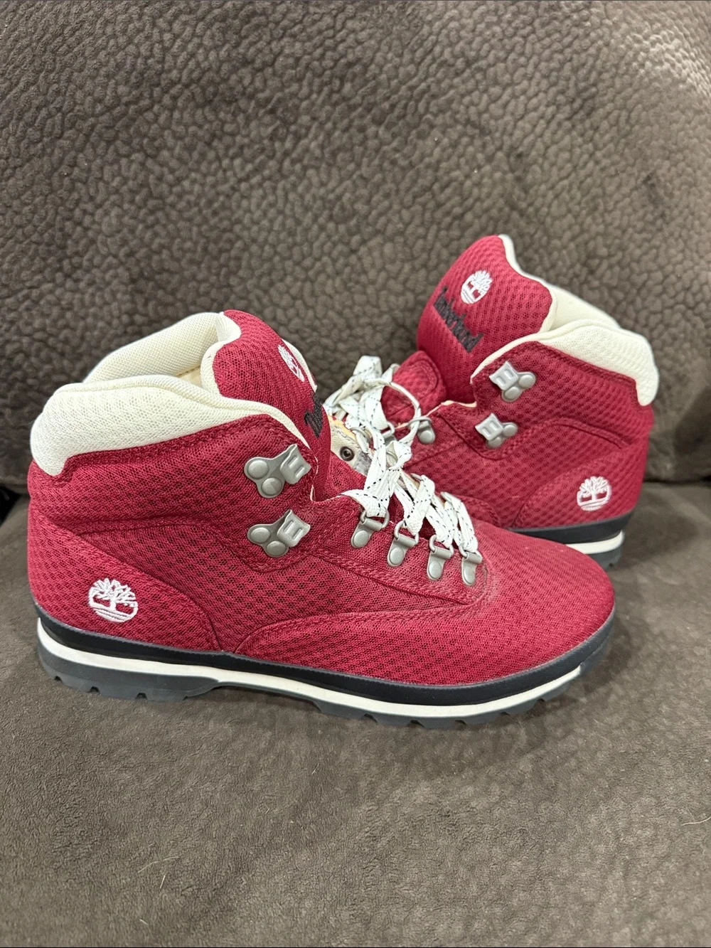 Timberland Mens Burgundy Mesh Hiking Boots with Cream Laces - Picture 2 of 6